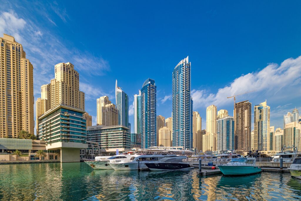  Dubai skyline showcasing real estate investment opportunities and high-growth property markets in 2025