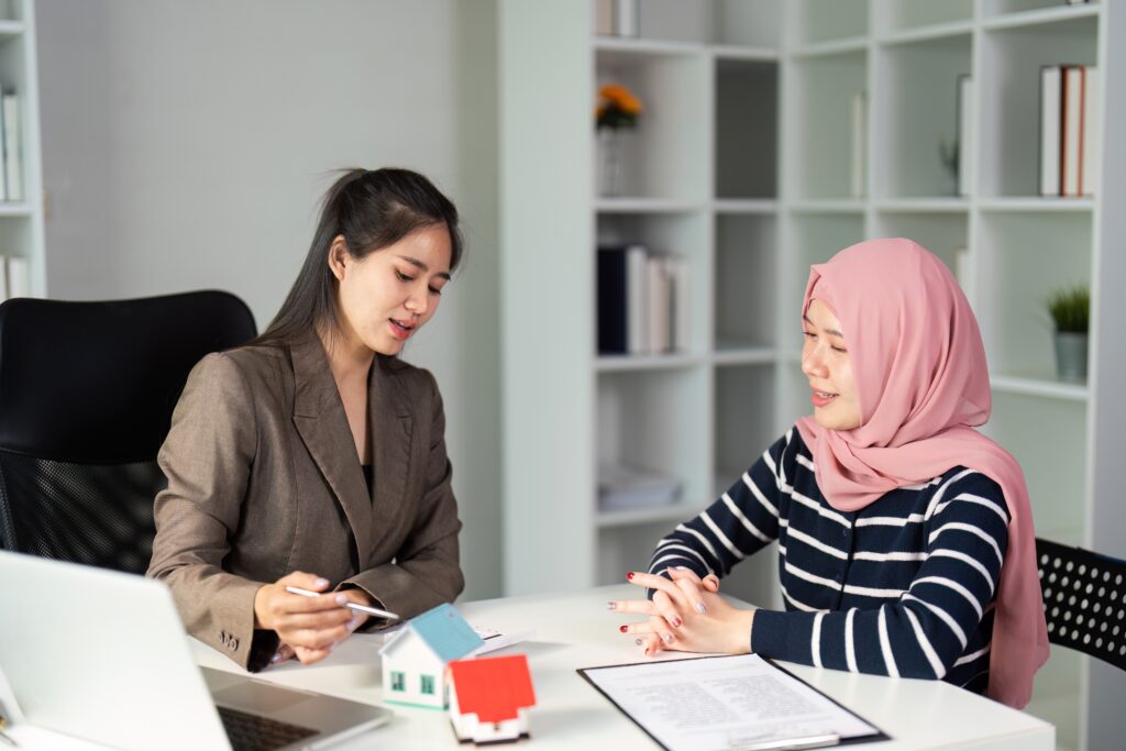 Jodooa-real-estate-client-consultation-scaled